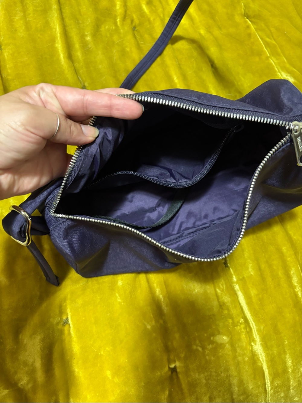 EUC BAGGU Fig Loaf Shoulder Zip Bag - Picture 6 of 9